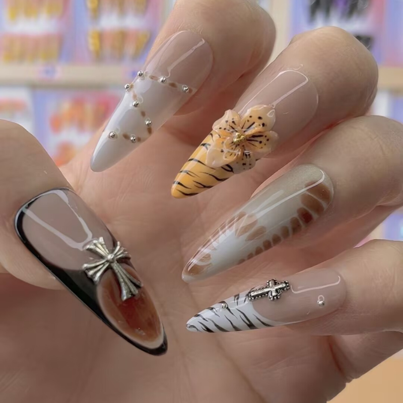 Handmade nails Pointy style 25