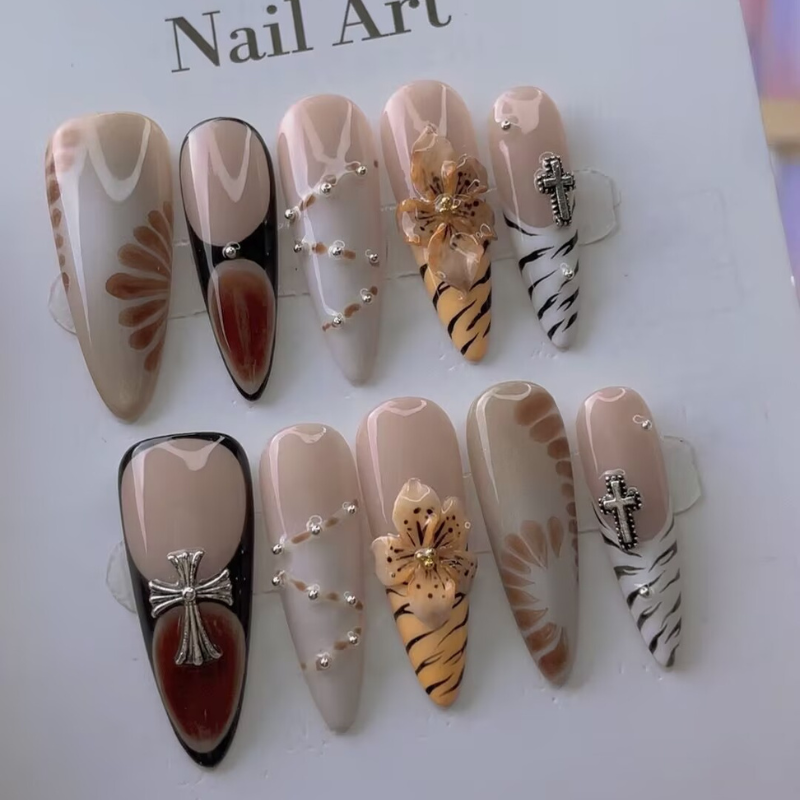 Handmade nails Pointy style 25