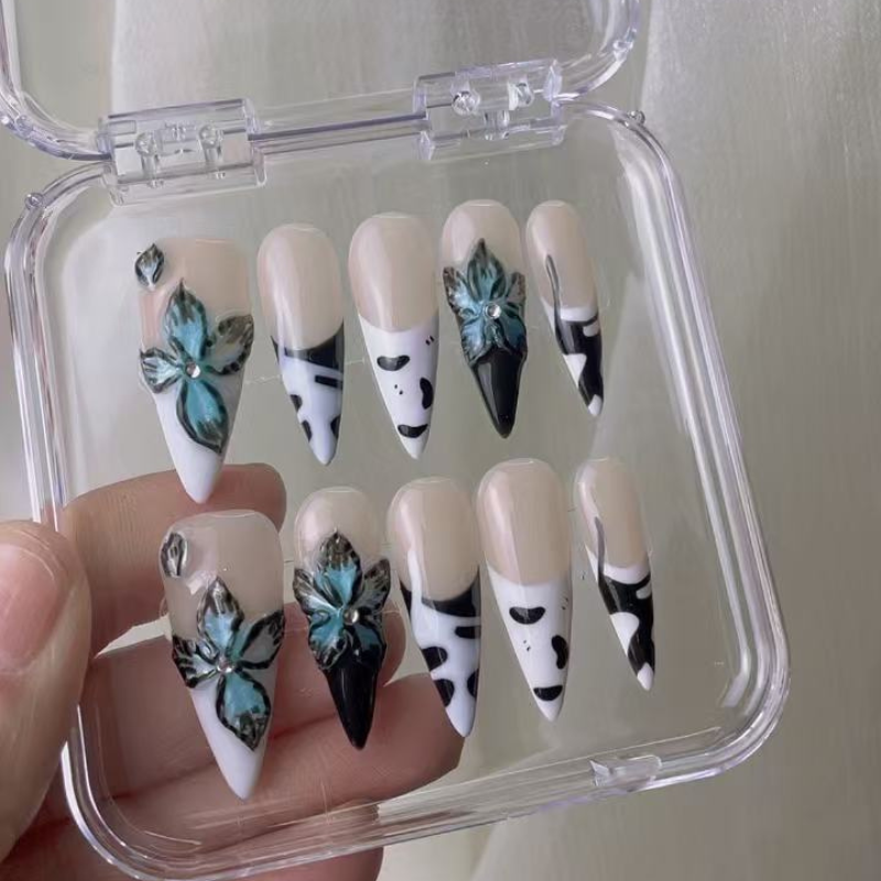 Almond 3d style nails No.37