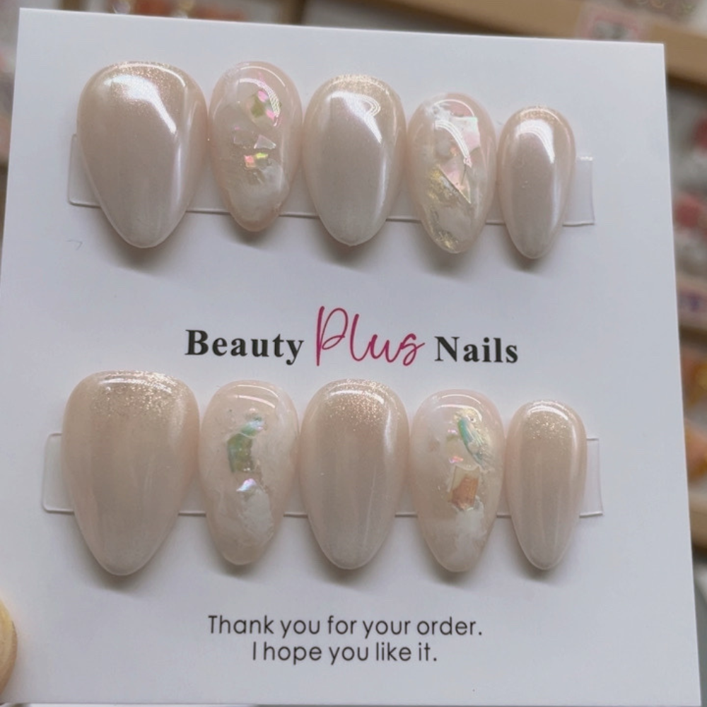 Almond Shape Nails No.85