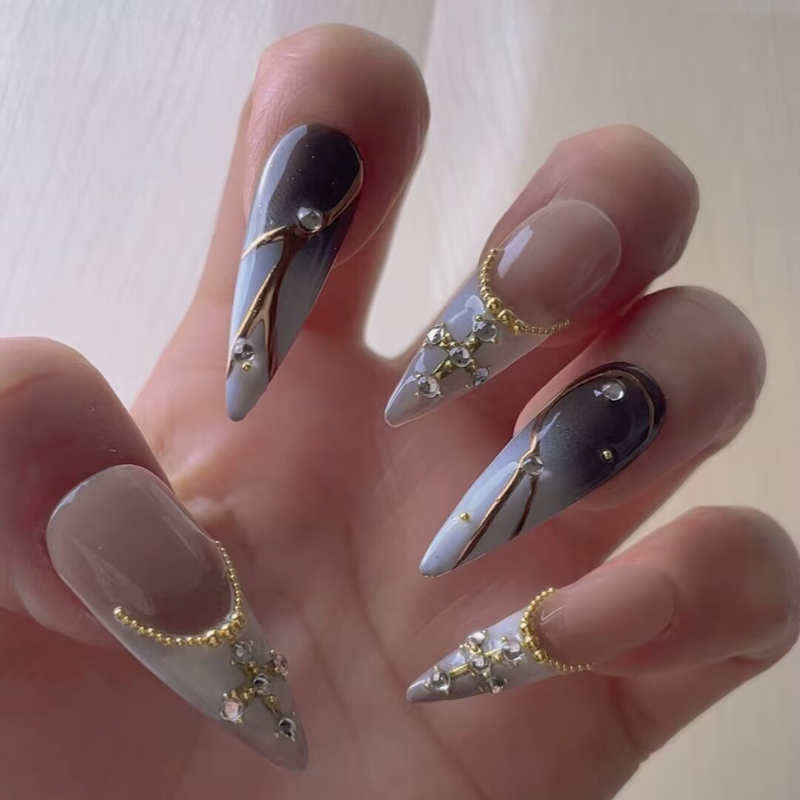 Handmade nails Pointy style 33