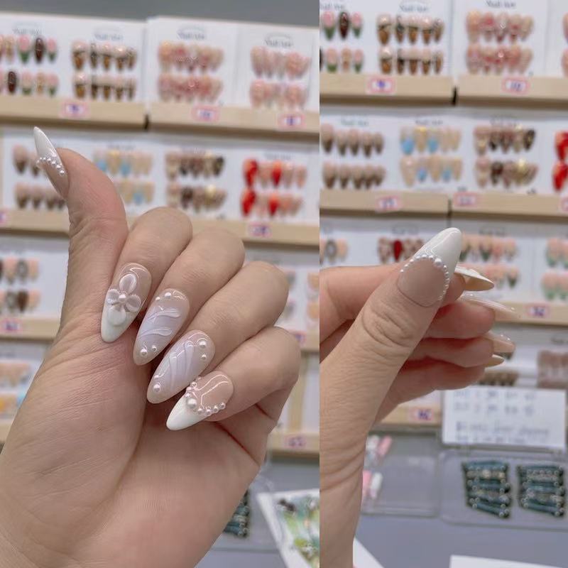 Almond Shape Nails No.114