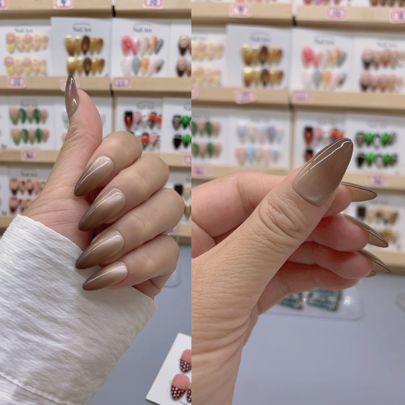 Almond Shape Nails No.106