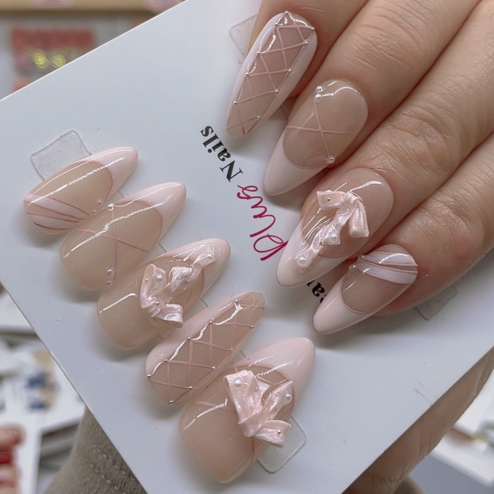 Almond Shape Nails No.185