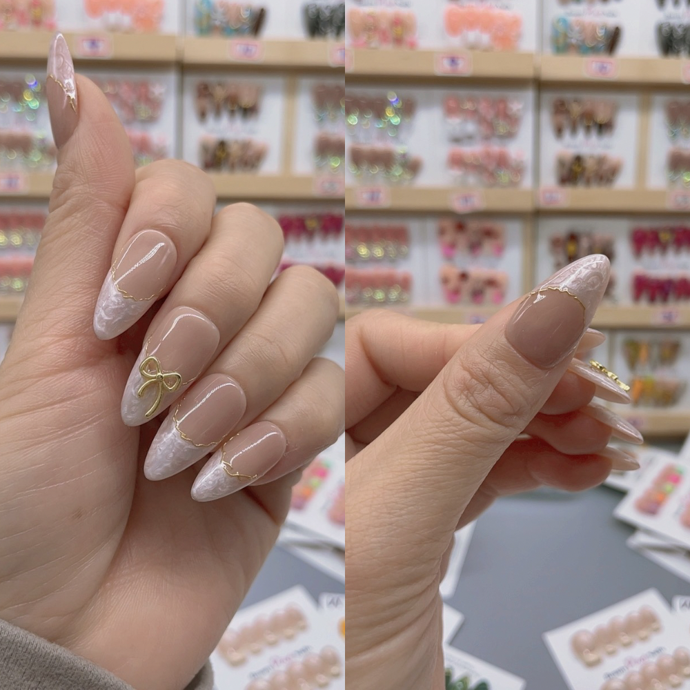 Almond Shape Nails No.194