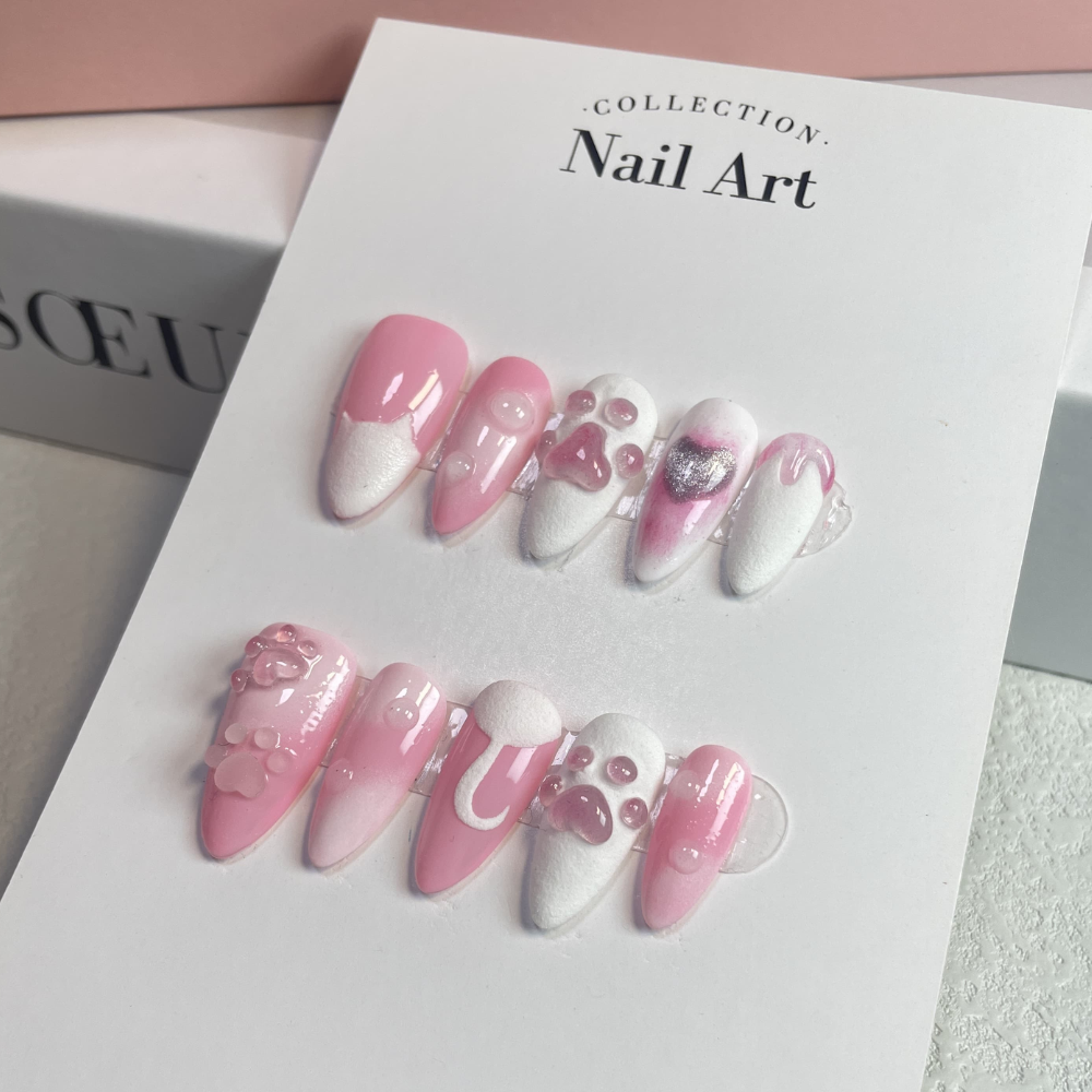 Almond 3d style nails 39