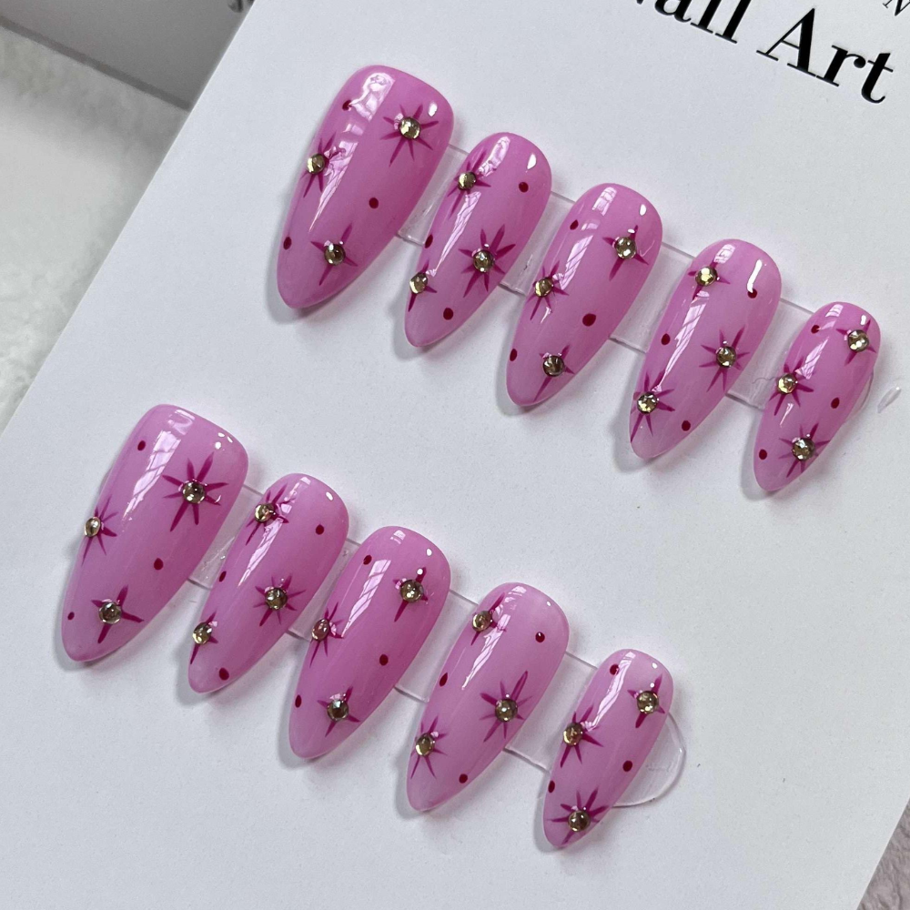 Almond style press on nails 10