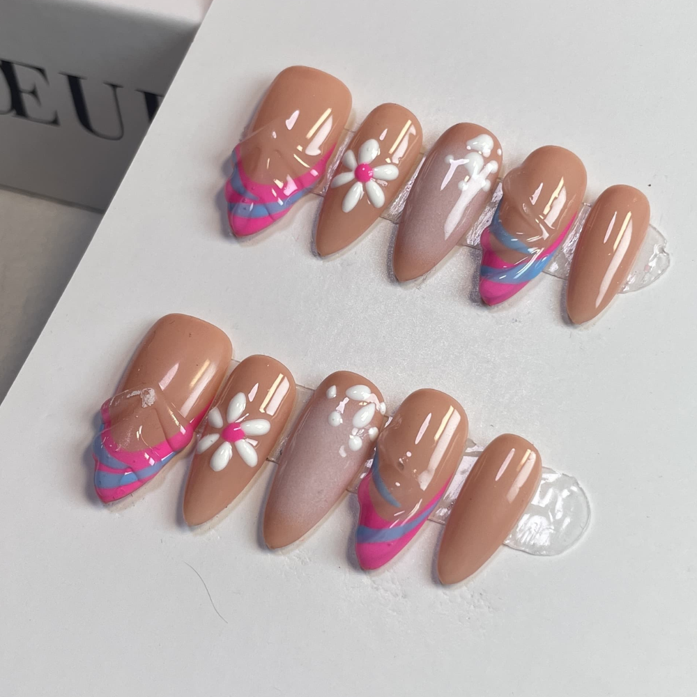 Almond 3d style nails 43