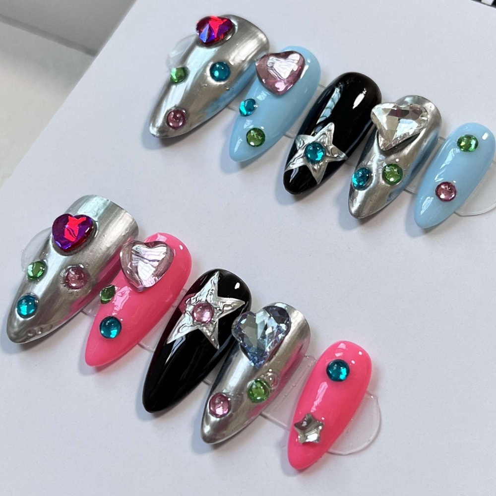 Almond style press on nails 12