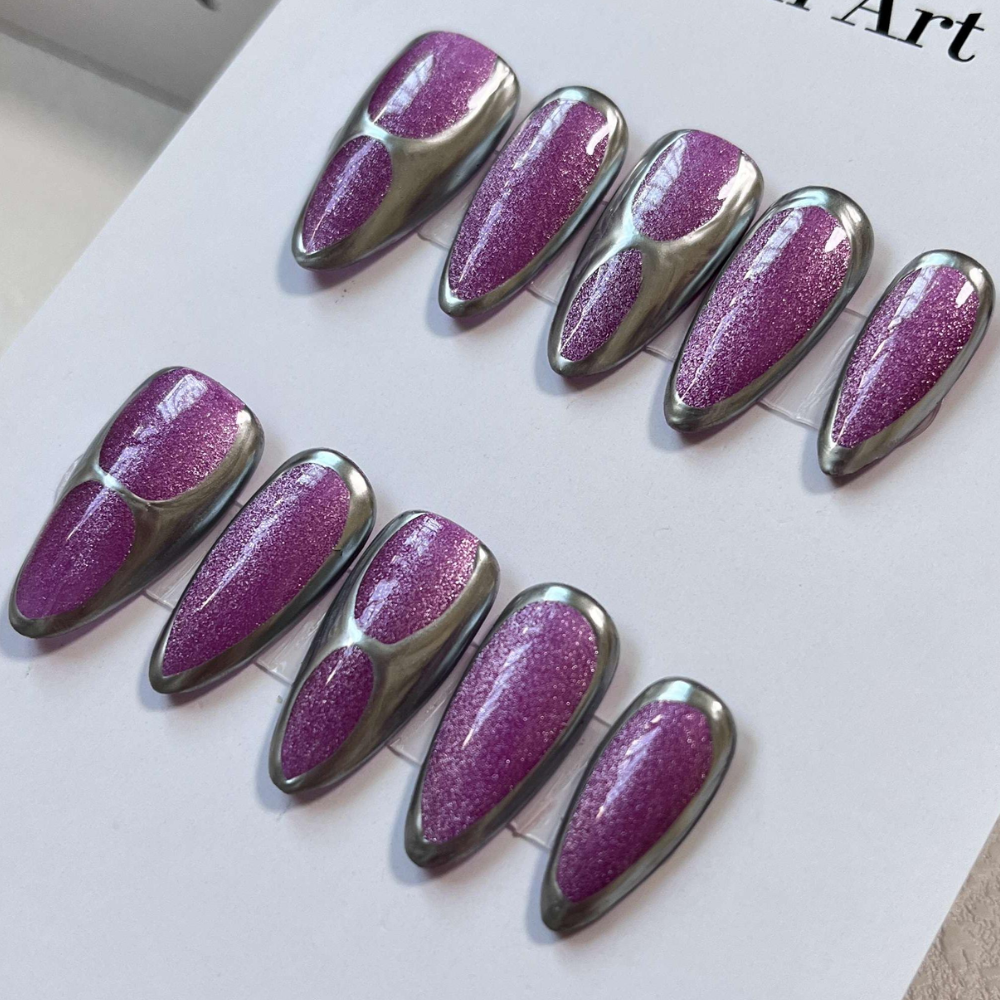 Almond style press on nails 14