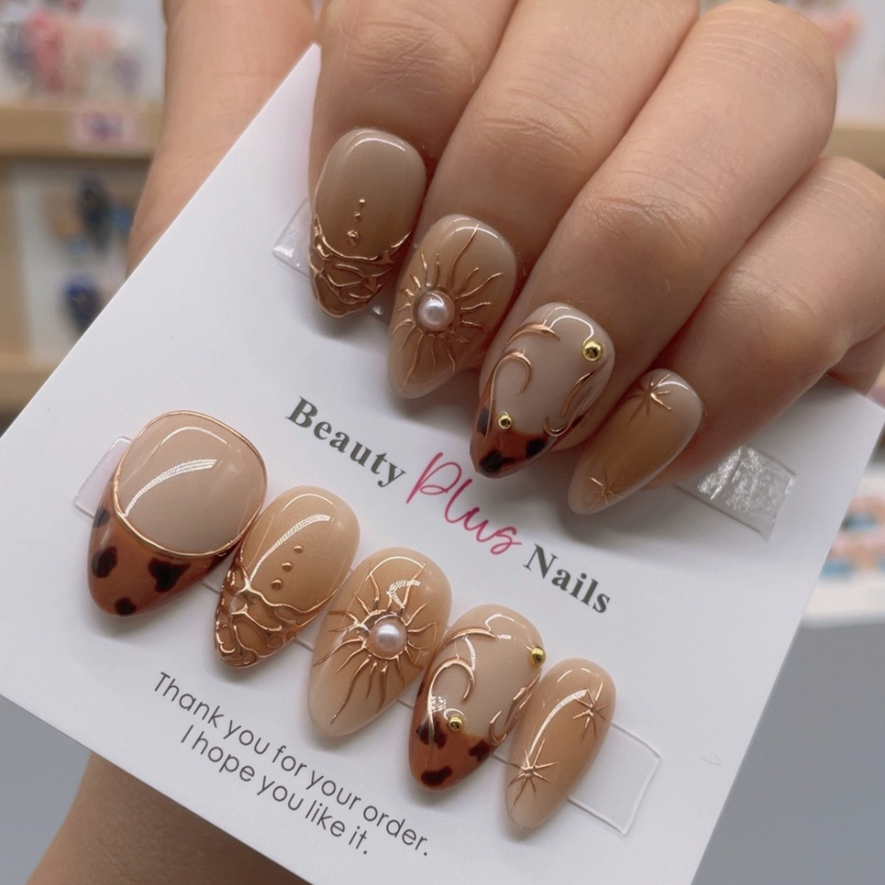 Almond 3d style nails No.55