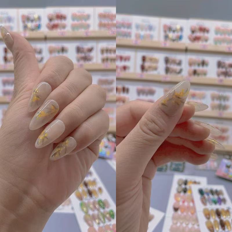 Almond Shape Nails No.126