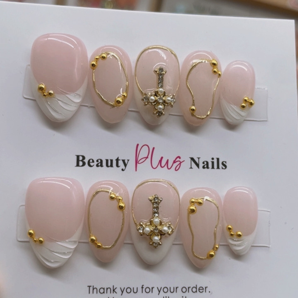 Almond Shape Nails No.90