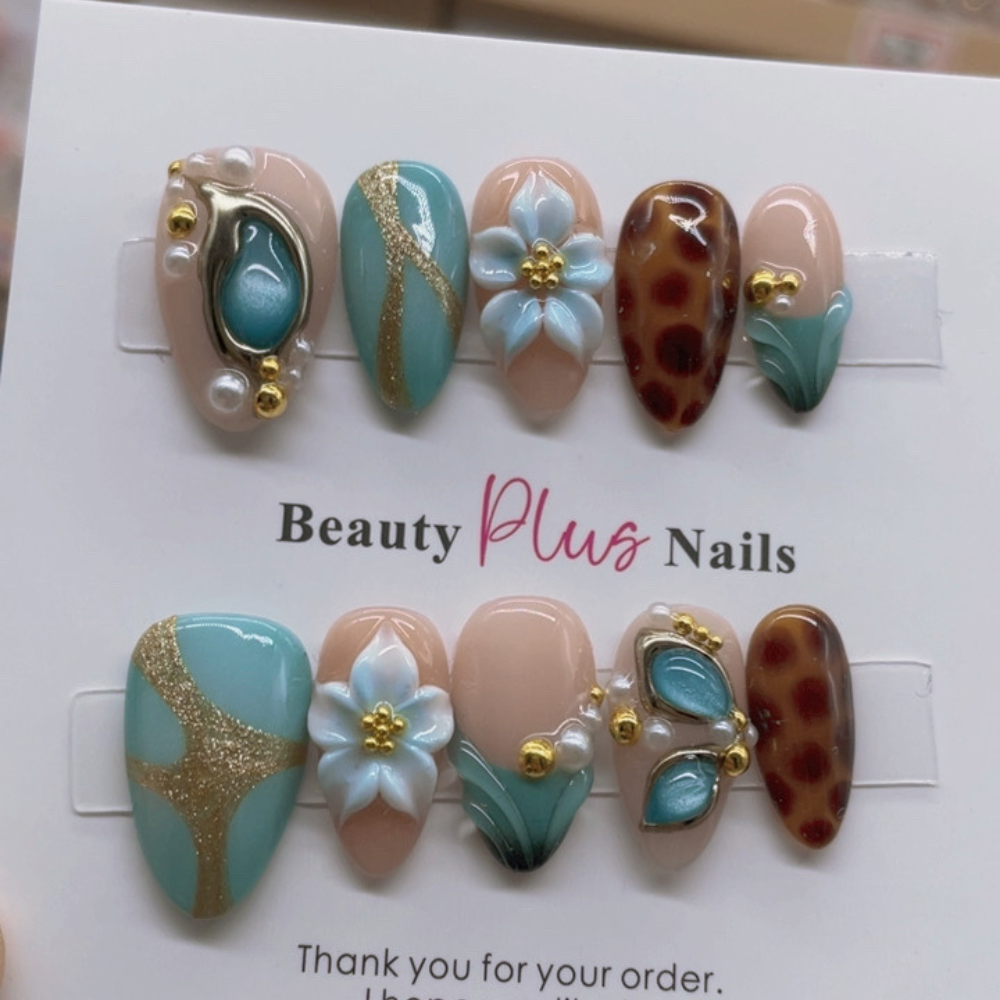 Almond Shape Nails No.83