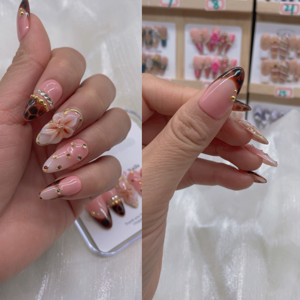 Almond Shape Nails No.121