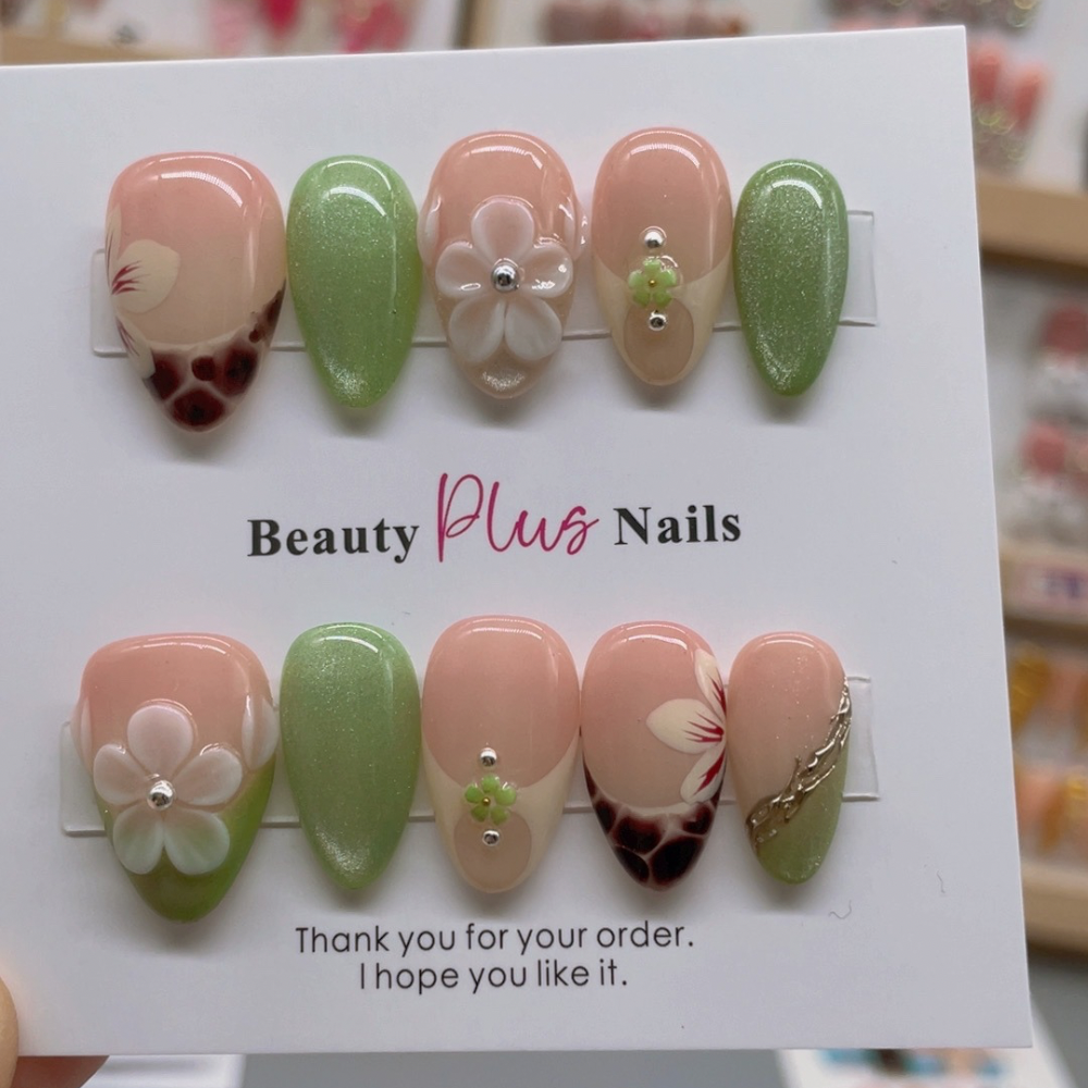 Almond Shape Nails No.166