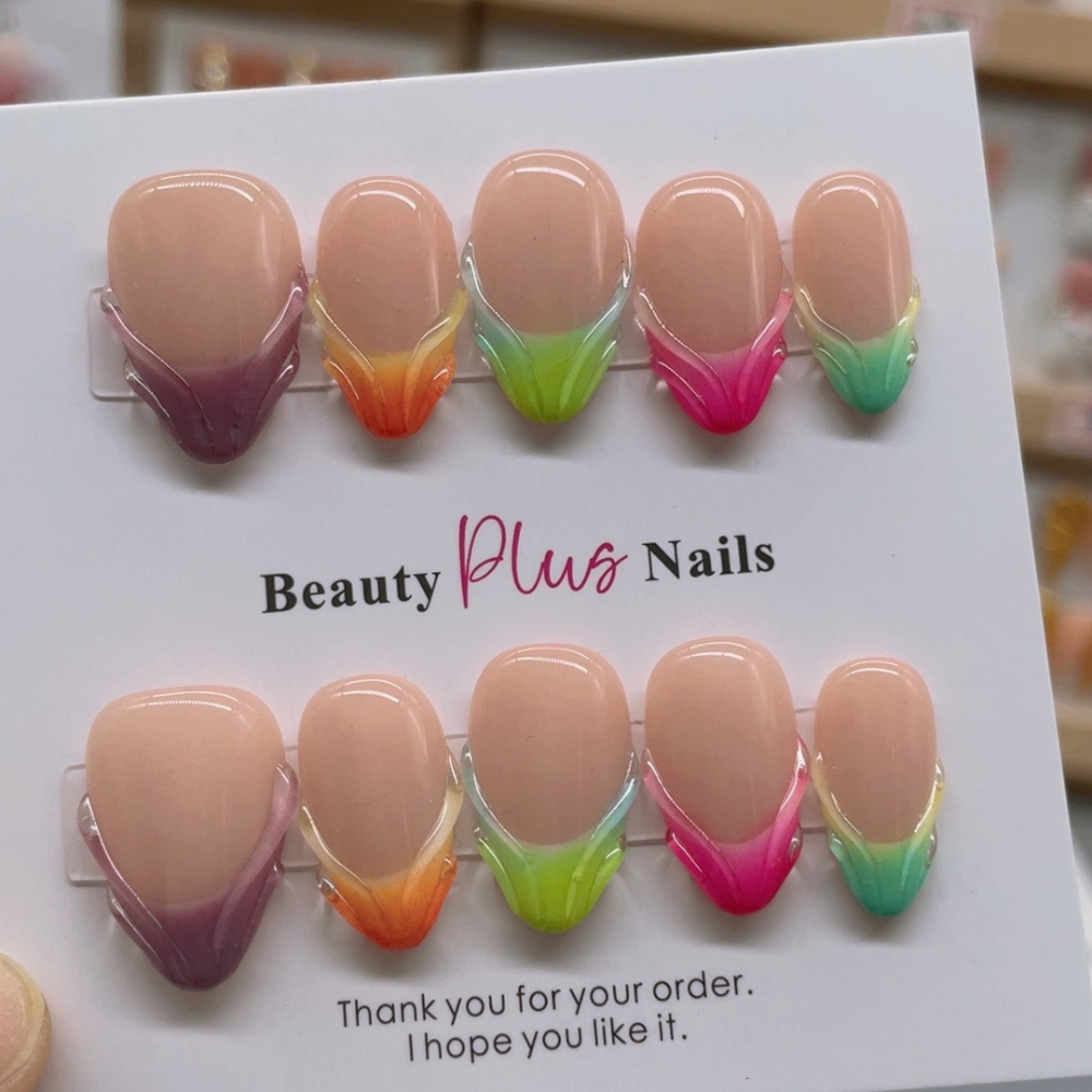 Almond 3d style nails 18