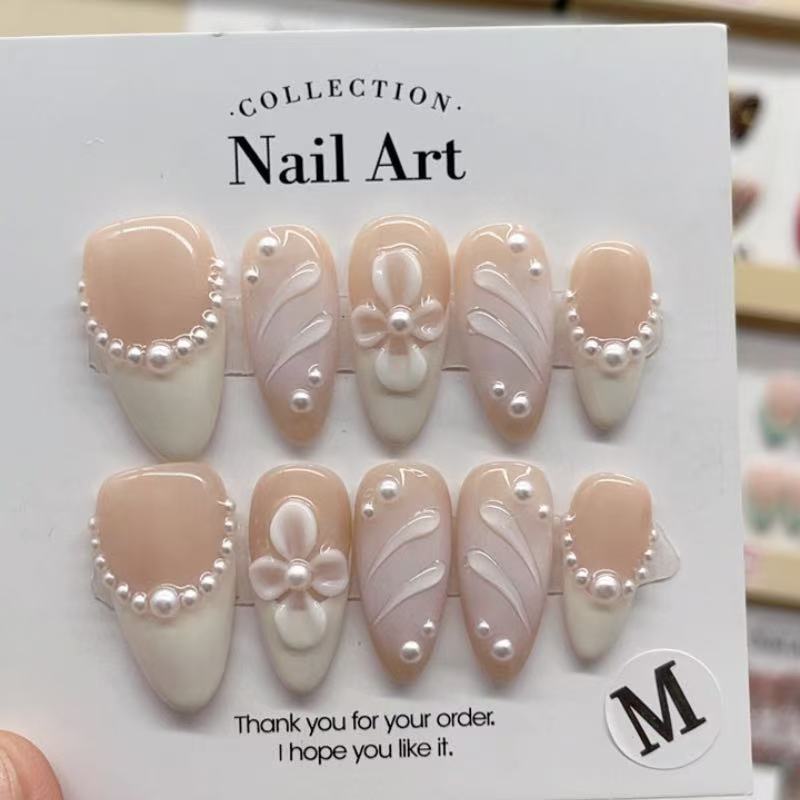 Almond Shape Nails No.114