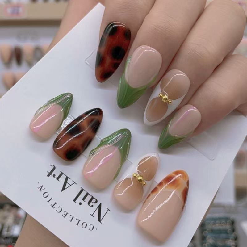 Almond Shape Nails No.113