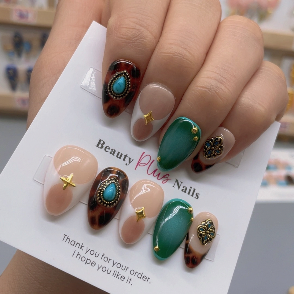 Almond Shape Nails No.97