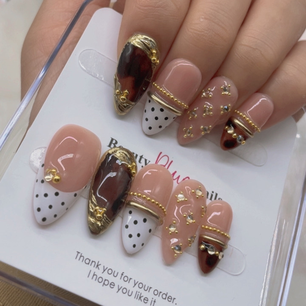 Almond Shape Nails No.174