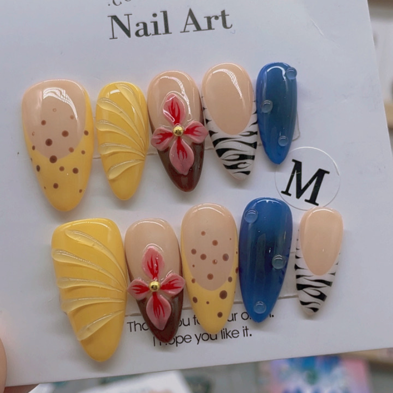 Almond Shape Nails No.111