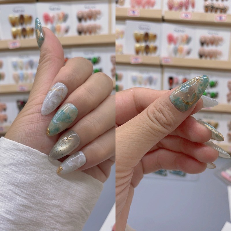 Almond Shape Nails No.100