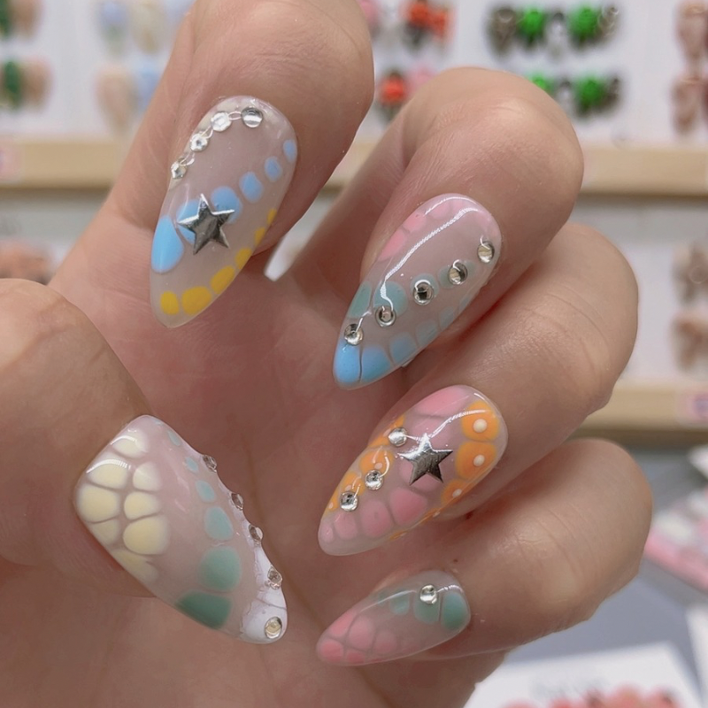Almond Shape Nails No.108
