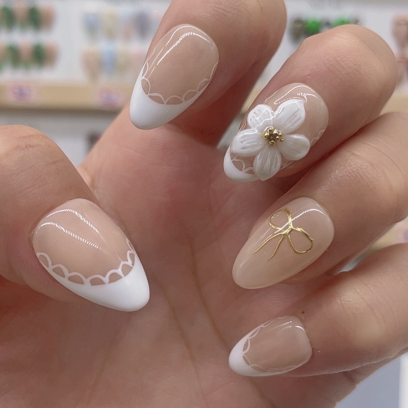 Almond Shape Nails No.98