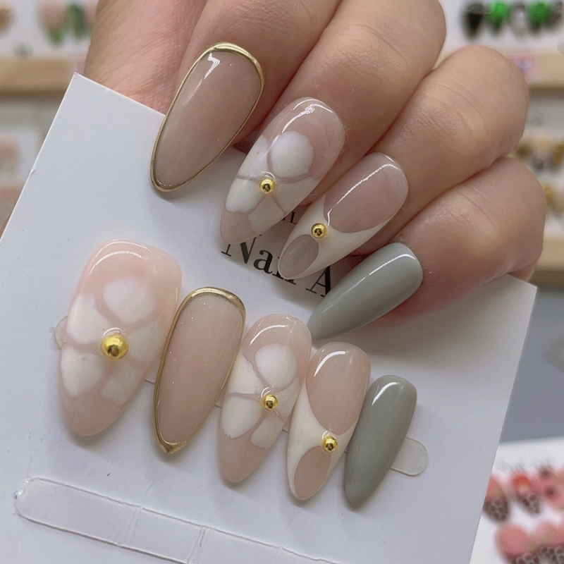 Almond Shape Nails No.103