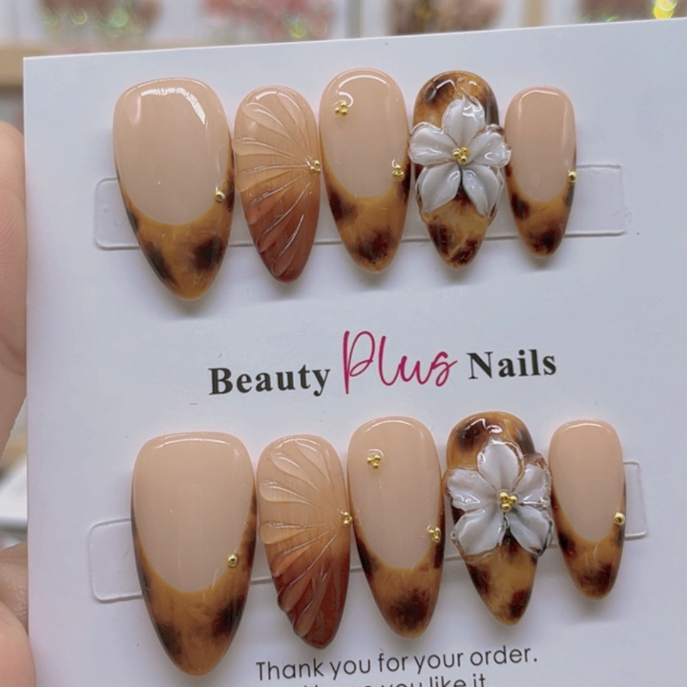Almond Shape Nails No.117