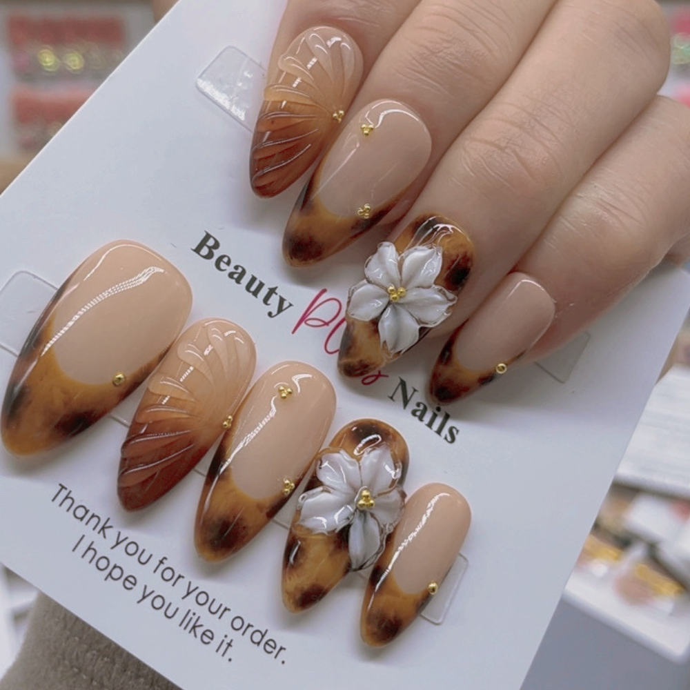 Almond Shape Nails No.117