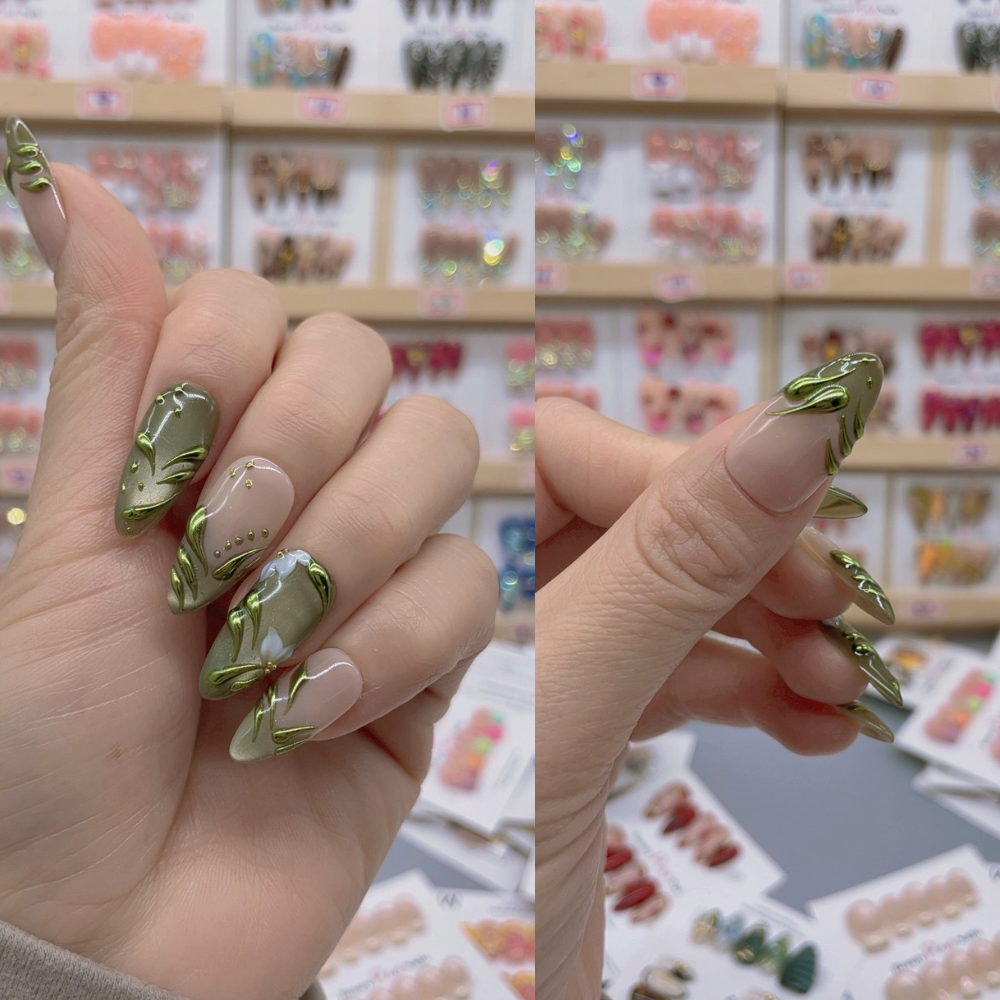 Almond Shape Nails No.200