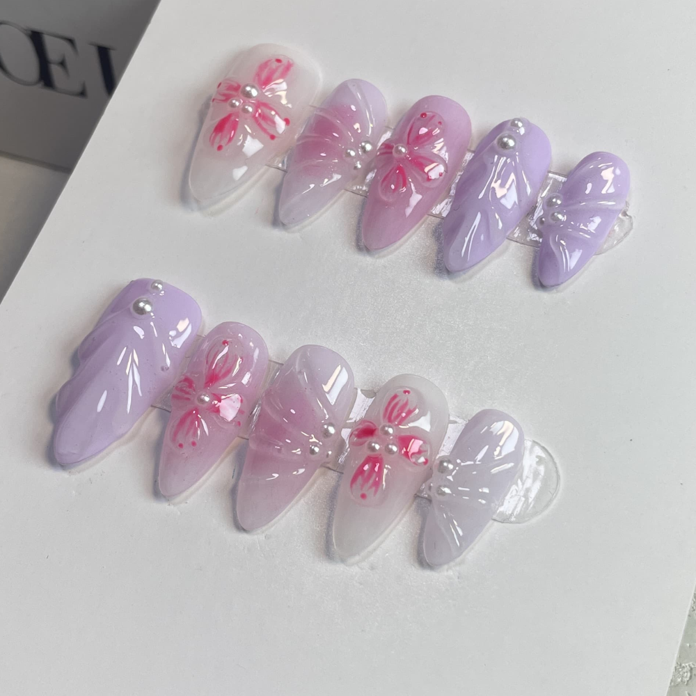 Almond 3d style nails 36