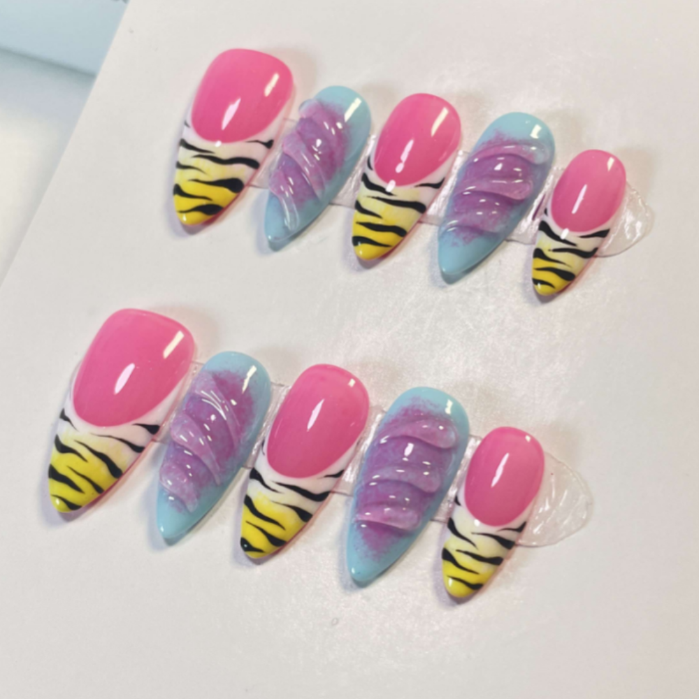 Almond 3d style nails 52