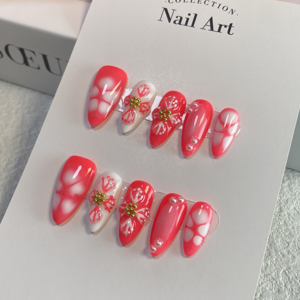 Almond 3d style nails 54