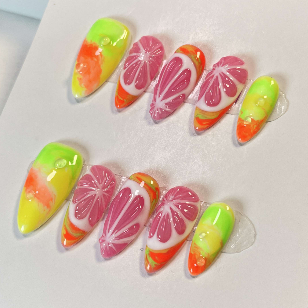 Almond 3d style nails 55